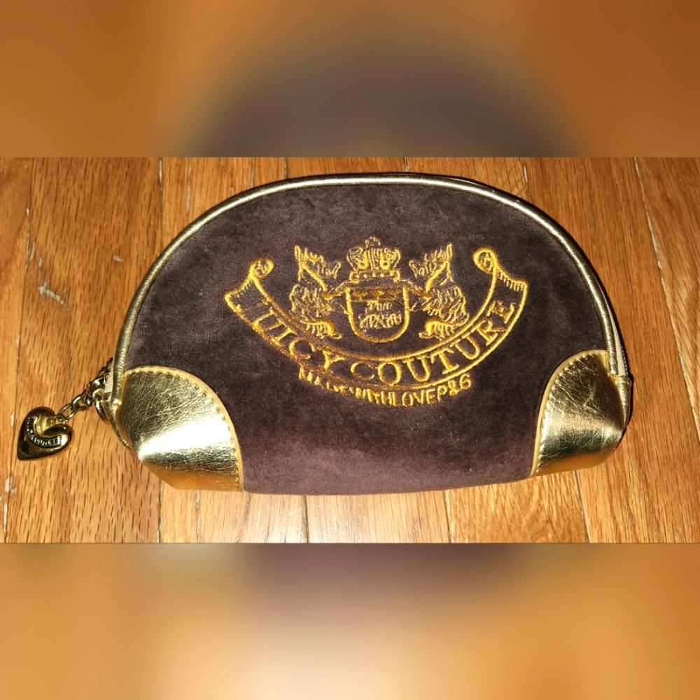 JUICY COUTURE MAKEUP CASE GOLD BLING  GREAT DEAL AUTHENTIC PURCHASED AT TJ MAXX